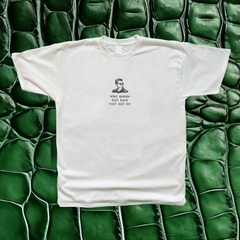 WHAT MOMMA DON'T KNOW WON'T HURT HER T-SHIRT